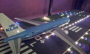 Boeing 767-300 1:144