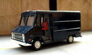 Chevrolet P-30 Step Van 1:72