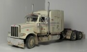 Peterbilt 378 & Fruehauf Trailer 1:24