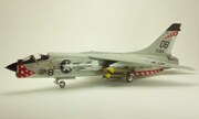 Vought F-8E Crusader 1:48