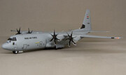 Lockheed C-130J-30 Hercules 1:144