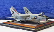 Vought F-8E Crusader 1:48