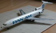 Boeing 727-200 1:72